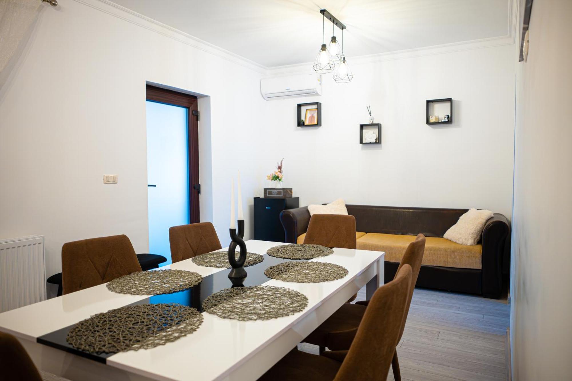 Villa Aly&Emy Caransebeş Esterno foto