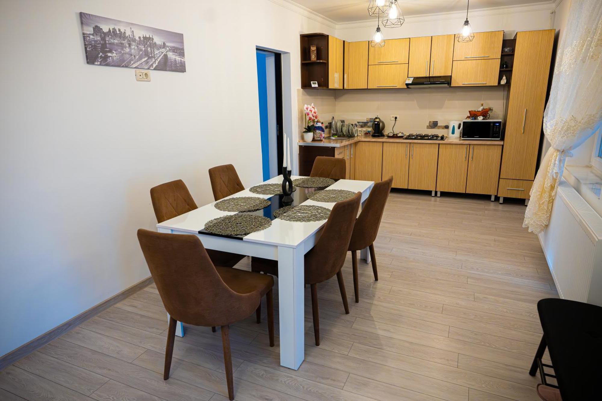 Villa Aly&Emy Caransebeş Esterno foto
